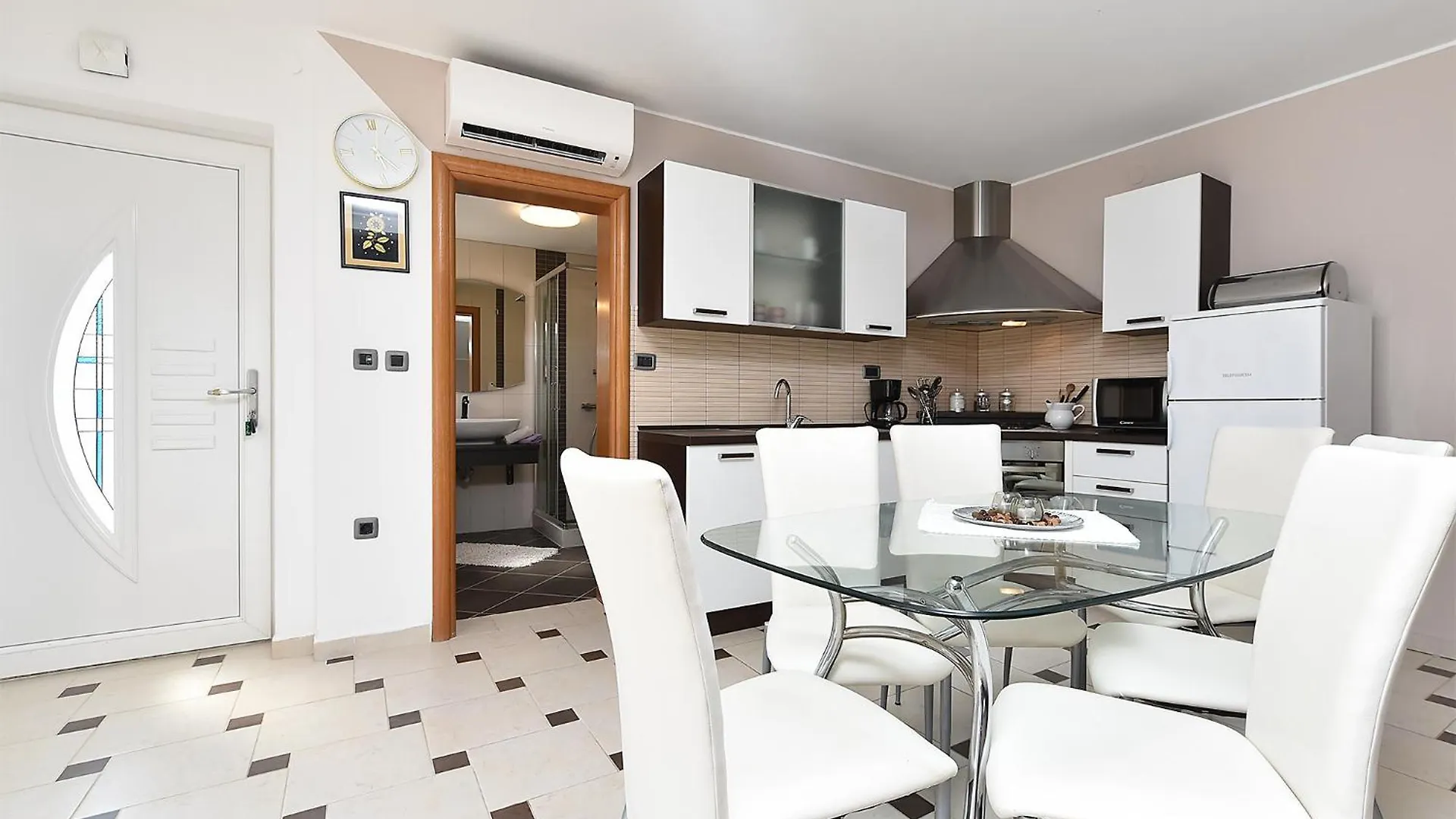 Apartments Gabrijela 2399 Rakalj Chorvatsko