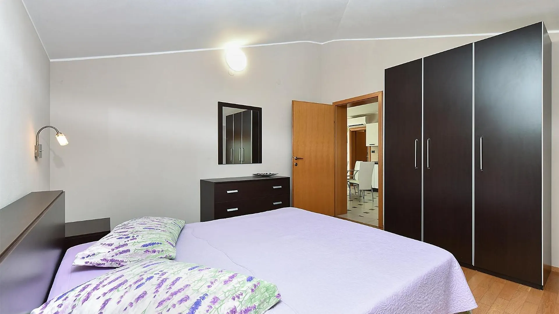 Apartments Gabrijela 2399 Rakalj